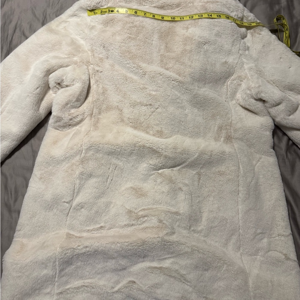 Koolaburra by UGG Faux Fur Coat - Picture 10 of 10
